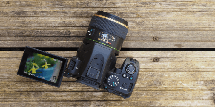 Fitur Pixel Shift Resolution, Detail Kelas Medium Format